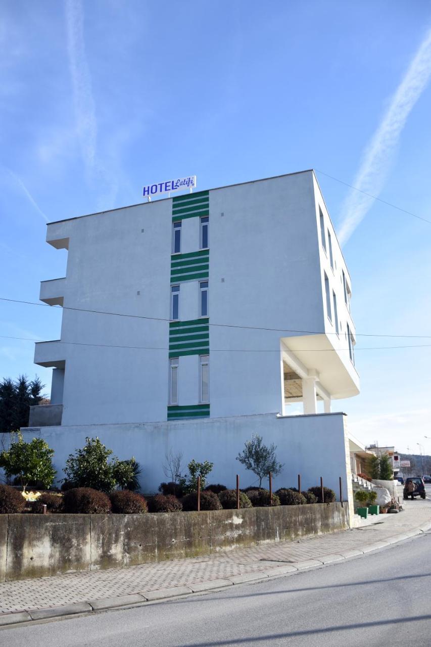Hotel Latifi Gramsh Exteriör bild